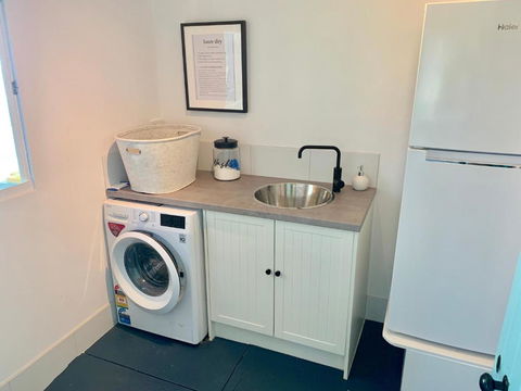 Yaringa Cottage...by The Sea - Accommodation Sunshine Coast 1