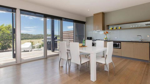 ST ANDREWS BEACH APARTMENT 4.01 - Accommodation Sunshine Coast 2