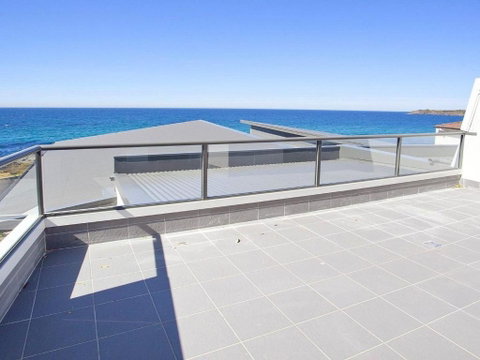 Aqua Views Over Jones Beach - Accommodation Sunshine Coast 2