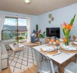 Armstrong Ridge affordable beach oasis - Accommodation Sunshine Coast