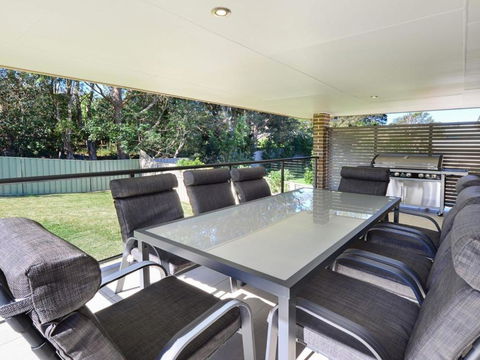 Sunset Over Neptune Pet Friendly 5 Min To Beach - Accommodation Sunshine Coast 6