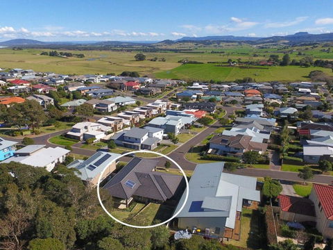 Sunset Over Neptune Pet Friendly 5 Min To Beach - Accommodation Sunshine Coast 3