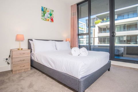 Relaxing Parramatta Apartment With Parking - Accommodation Sunshine Coast 3