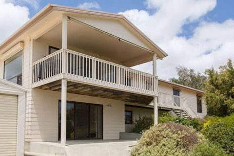 Bimbadeen - Accommodation Sunshine Coast 4
