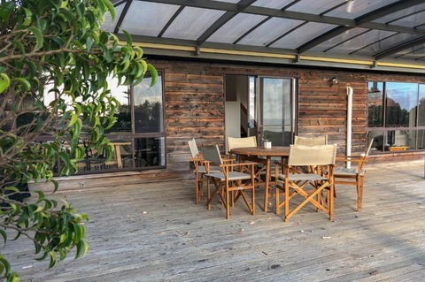 HIDDEN HAVEN Binalong Bay - Accommodation Sunshine Coast 3