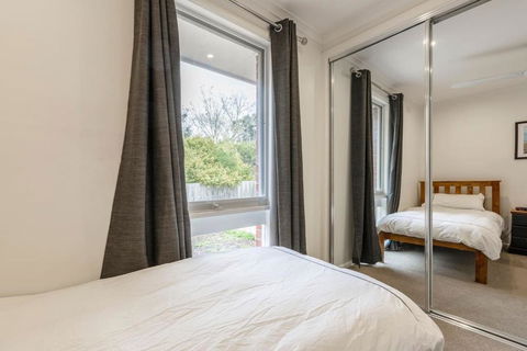 ?Spacious Bungalow?5min Walk To Station?5min To Box Hill?WiFi?Parking - Accommodation Sunshine Coast 2