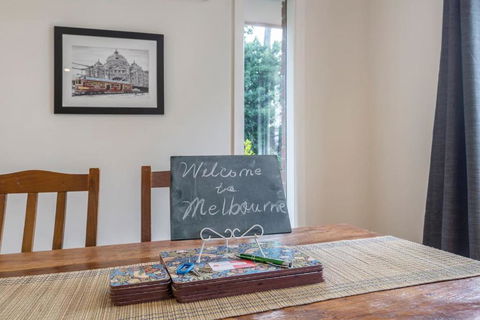 ?Spacious Bungalow?5min Walk To Station?5min To Box Hill?WiFi?Parking - Accommodation Sunshine Coast 6