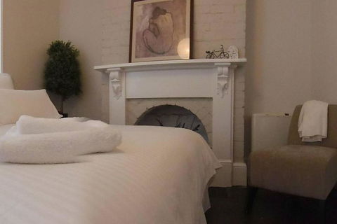 YSG The Edward Townhouses 155 & 157 Steps To Town - Accommodation Sunshine Coast 4