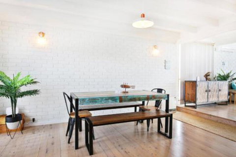 Azure Absolute Beachfront Pet Friendly - Accommodation Sunshine Coast 2