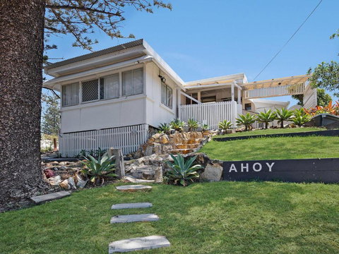 Ahoy Cottage - Accommodation Sunshine Coast 3