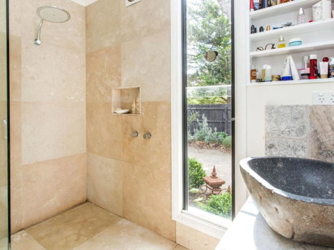 BARRIMA SOMERS BEACH - Accommodation Sunshine Coast 6