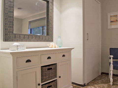 ROANJOKA DROMANA.... - Accommodation Sunshine Coast 2