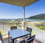 AirliediseNO hillsKitchen5min walk 2 Ferry terminalWiFiNetflix - Accommodation Sunshine Coast