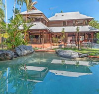 Luxurious Sala Private Beachfront Escape - Accommodation Sunshine Coast