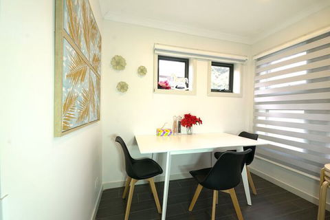 A Cozy 3BRM House At Doncaster - Accommodation Sunshine Coast 6