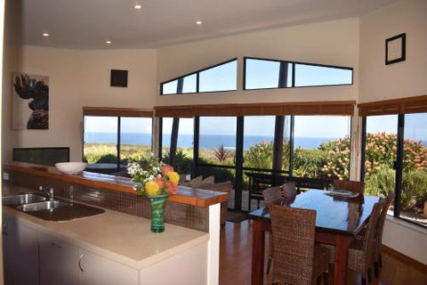 Redgate Beach Escape - Accommodation Sunshine Coast 1