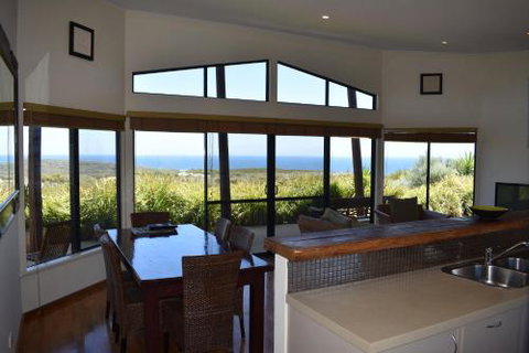 Redgate Beach Escape - Accommodation Sunshine Coast 3
