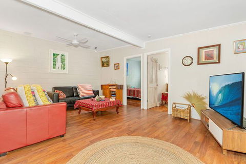 BEACH RETREAT - Accommodation Sunshine Coast 2