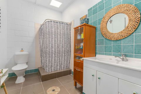 BEACH RETREAT - Accommodation Sunshine Coast 5