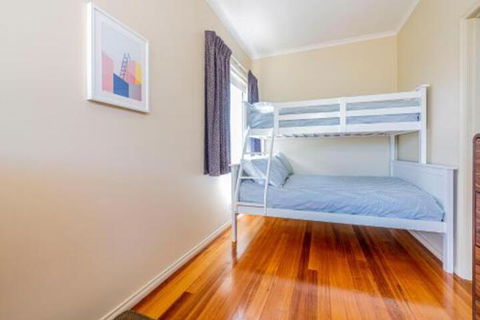 VIEWS FOREVER INVERLOCH - Accommodation Sunshine Coast 6