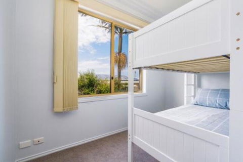 VIEWS FOREVER INVERLOCH - Accommodation Sunshine Coast 3