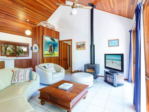 Semaphore Beach House - Accommodation Sunshine Coast 4