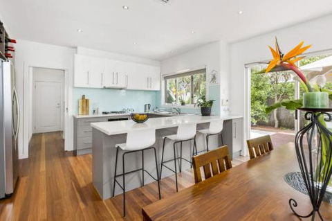 BANGALOW MORNINGTON - Accommodation Sunshine Coast 6