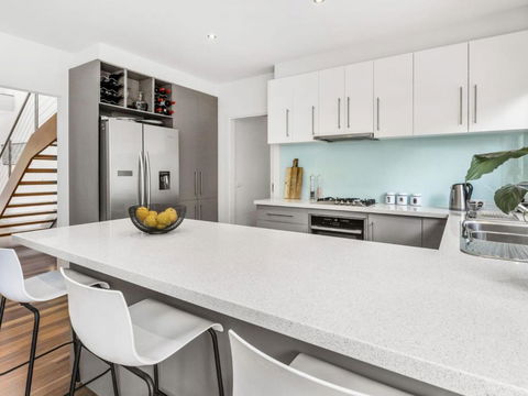 BANGALOW MORNINGTON - Accommodation Sunshine Coast 1