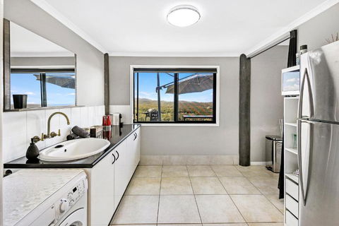 Eagles Loft - Accommodation Sunshine Coast 5