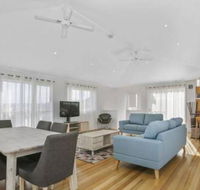 SEAVIEW ocean views from a modern townhouse - Accommodation Sunshine Coast