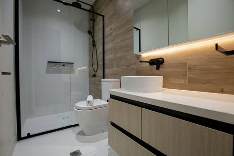 Elegant Stylish Living@mooneeponds Wifi/parking - Accommodation Sunshine Coast 7
