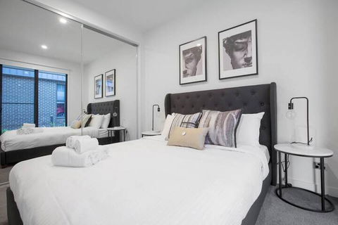 Delightful Townhouse Stay@moonee Ponds + Parking - Accommodation Sunshine Coast 1