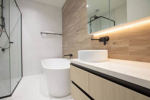 Delightful Townhouse Stay@moonee Ponds + Parking - Accommodation Sunshine Coast 3