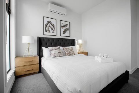 Delightful Townhouse Stay@moonee Ponds + Parking - Accommodation Sunshine Coast 4