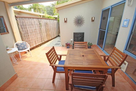 Santa Barbara - Accommodation Sunshine Coast 4