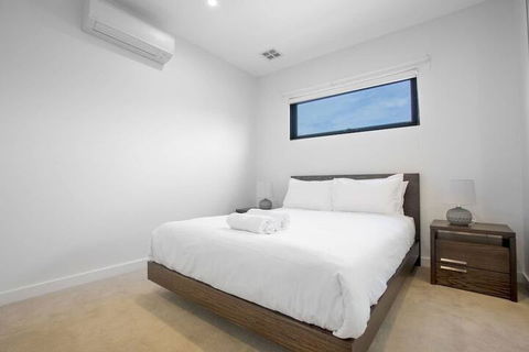 Designer Taste 2BR Townhouse@hawthorn - Accommodation Sunshine Coast 3
