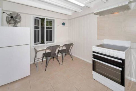 Studio 258 On Lake - Accommodation Sunshine Coast 0