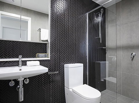 CANBERRA CHIC Hosted By LAbode - Accommodation Sunshine Coast 2