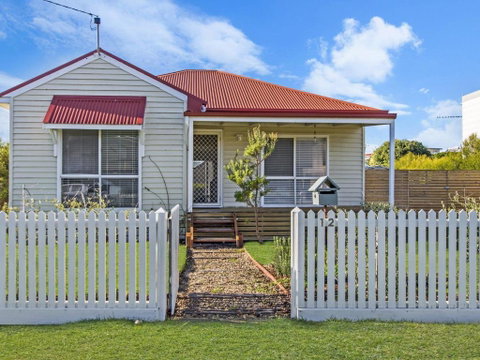 Driftwood House - Accommodation Sunshine Coast 2