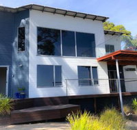 BAY of FIRES BEACH SHACK ocean views from a modern Beachhouse - Accommodation Sunshine Coast