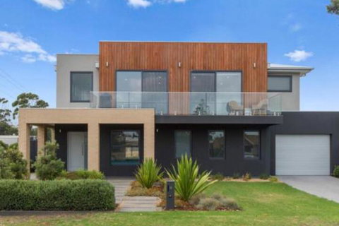 Capel Sound Beachside Luxury - Accommodation Sunshine Coast 6