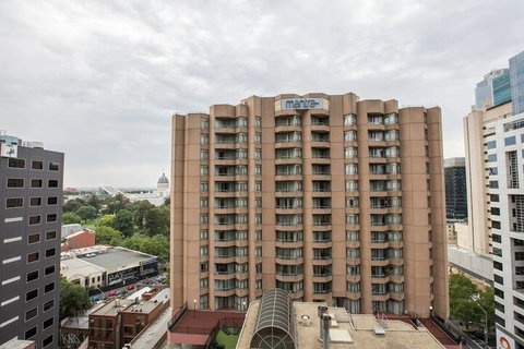 City Living At Best Location In Melbourne - Accommodation Sunshine Coast 1