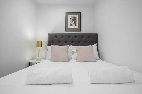 City Living At Best Location In Melbourne - Accommodation Sunshine Coast 6