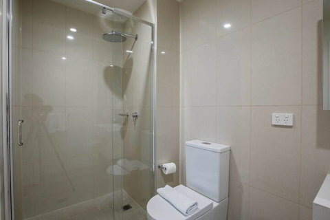 City Living At Best Location In Melbourne - Accommodation Sunshine Coast 7