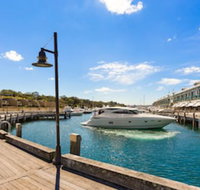 Woolloomooloo Modern Apartment 12 BRK - Accommodation Sunshine Coast