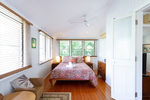 Edenvale Cottage In Beautiful Tropical - Accommodation Sunshine Coast 4