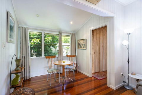 Edenvale Cottage In Beautiful Tropical - Accommodation Sunshine Coast 3