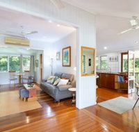 Edenvale Cottage in Beautiful Tropical - Accommodation Sunshine Coast