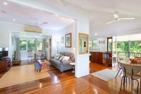 Edenvale Cottage In Beautiful Tropical - Accommodation Sunshine Coast 0