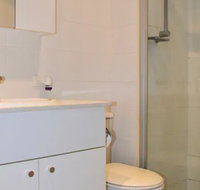 Tranquil 1 Bedroom Apartment With Sunny Courtyard - Accommodation Sunshine Coast